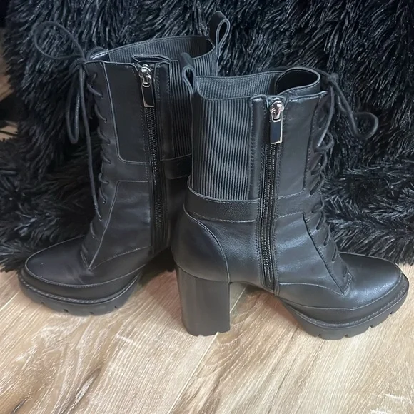 Charles David Size 8 Boot - Picture 2 of 4